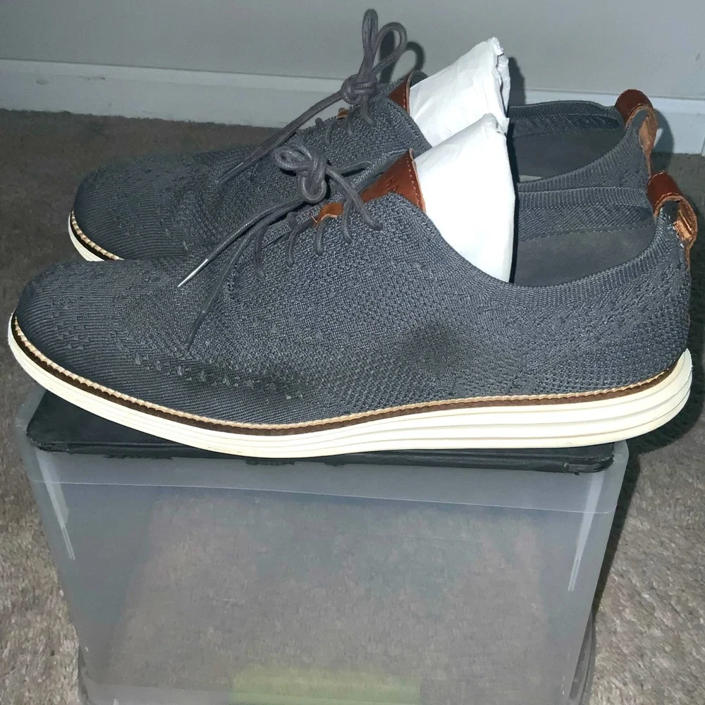COLE HAAN Men’s OriginalGrand Wingtip Oxford Magnet Stitchlite-Ivory, Si…
